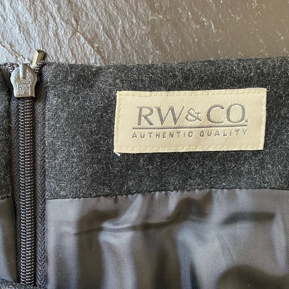 RW & Co Authentic quality wool skirt gray - Picture 3 of 11